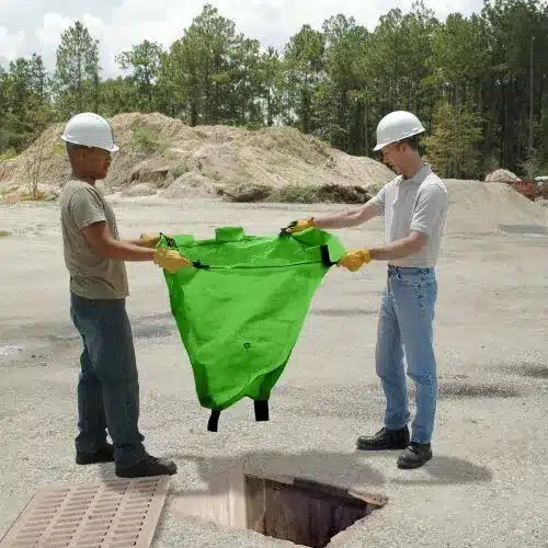 9340-9342_Reusable-Drain-Guard-GREEN_Men-Holding-copy-scaled-qjr4v37web5cxlyvrx7lsz9utk5y8ldrw6uae8r6a0